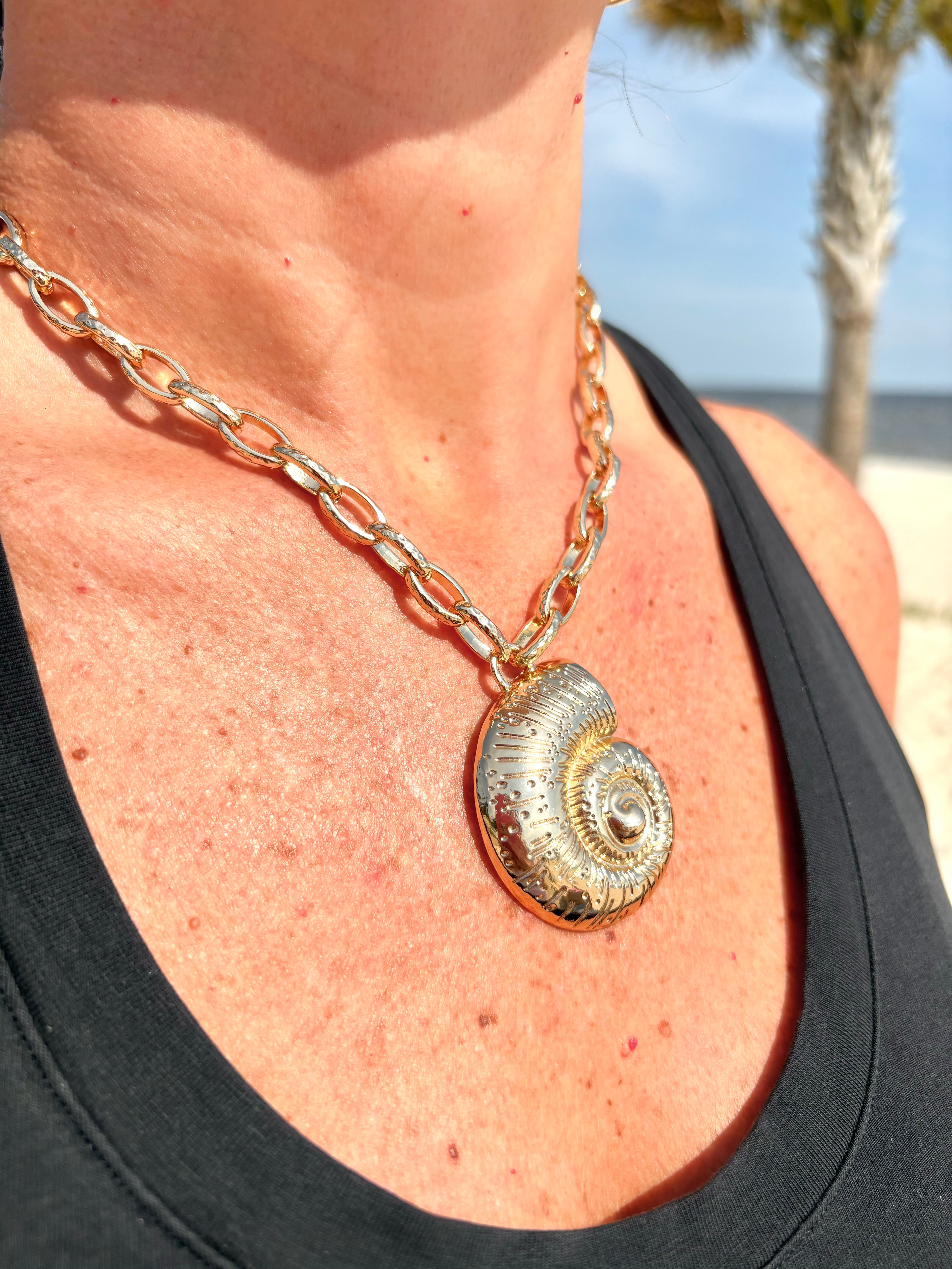 Drift Shell Pendant